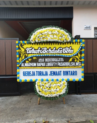 Papan Bunga Duka di Bungatan